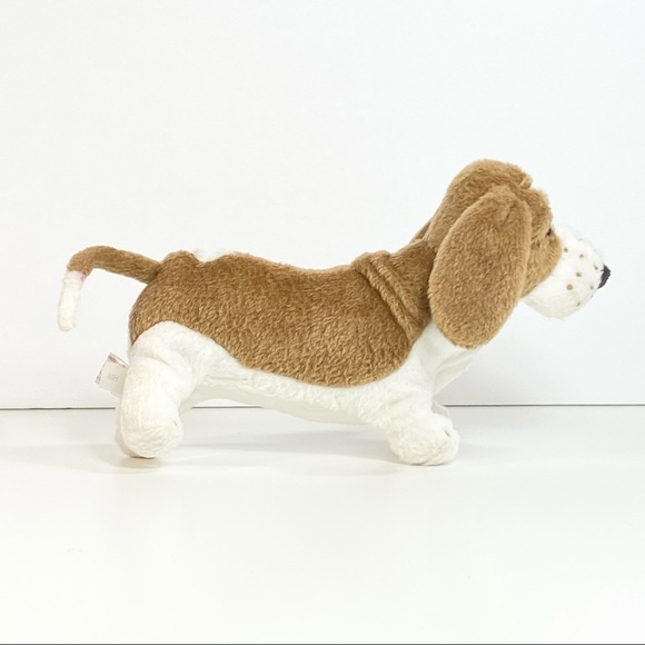 American Girl Kit's Pet Basset Hound Grace Plush - Picture 5 of 9